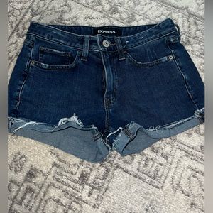 Express jean shorts size 4.